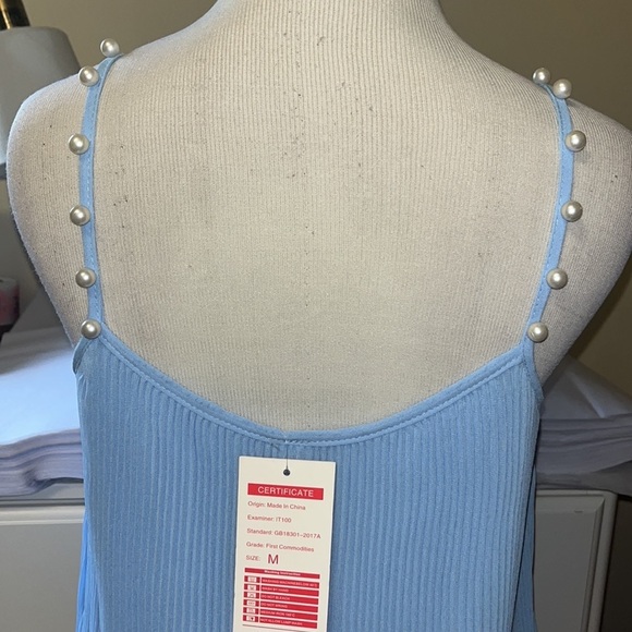 Baby blue double layer camisole with pearl detailing at the top, new - Picture 6 of 9